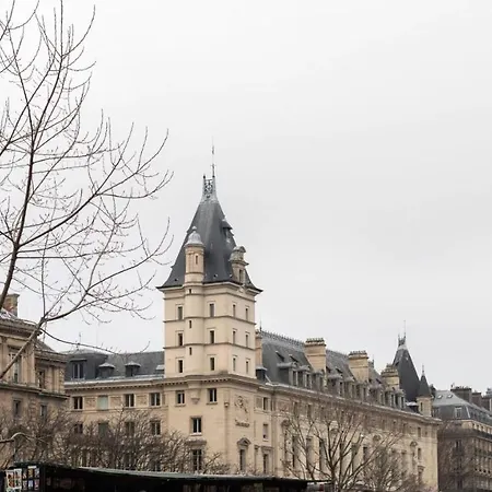 3-Bedroom Apartment Quai Des Grands Augustins Paris Exterior foto