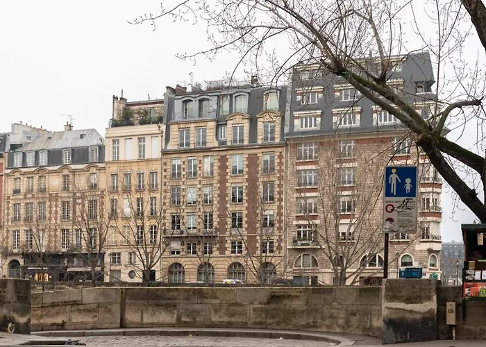 3-Bedroom Apartment Quai Des Grands Augustins